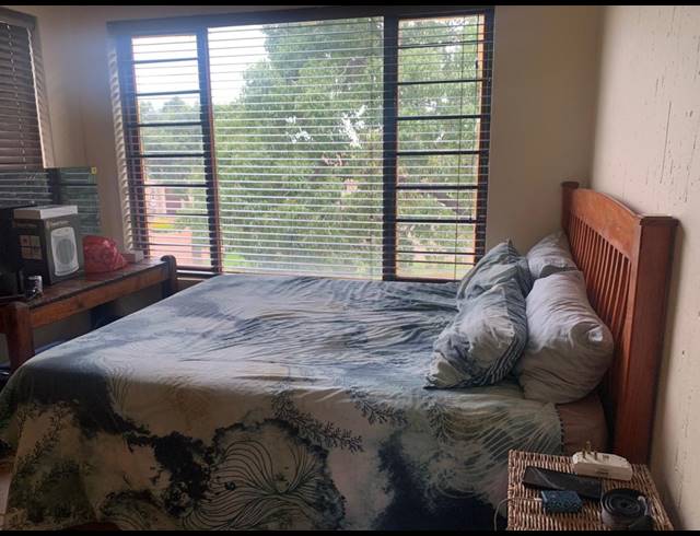 2 BEDROOM FLAT FOR SALE IN VANDERBIJLPARK SE 2